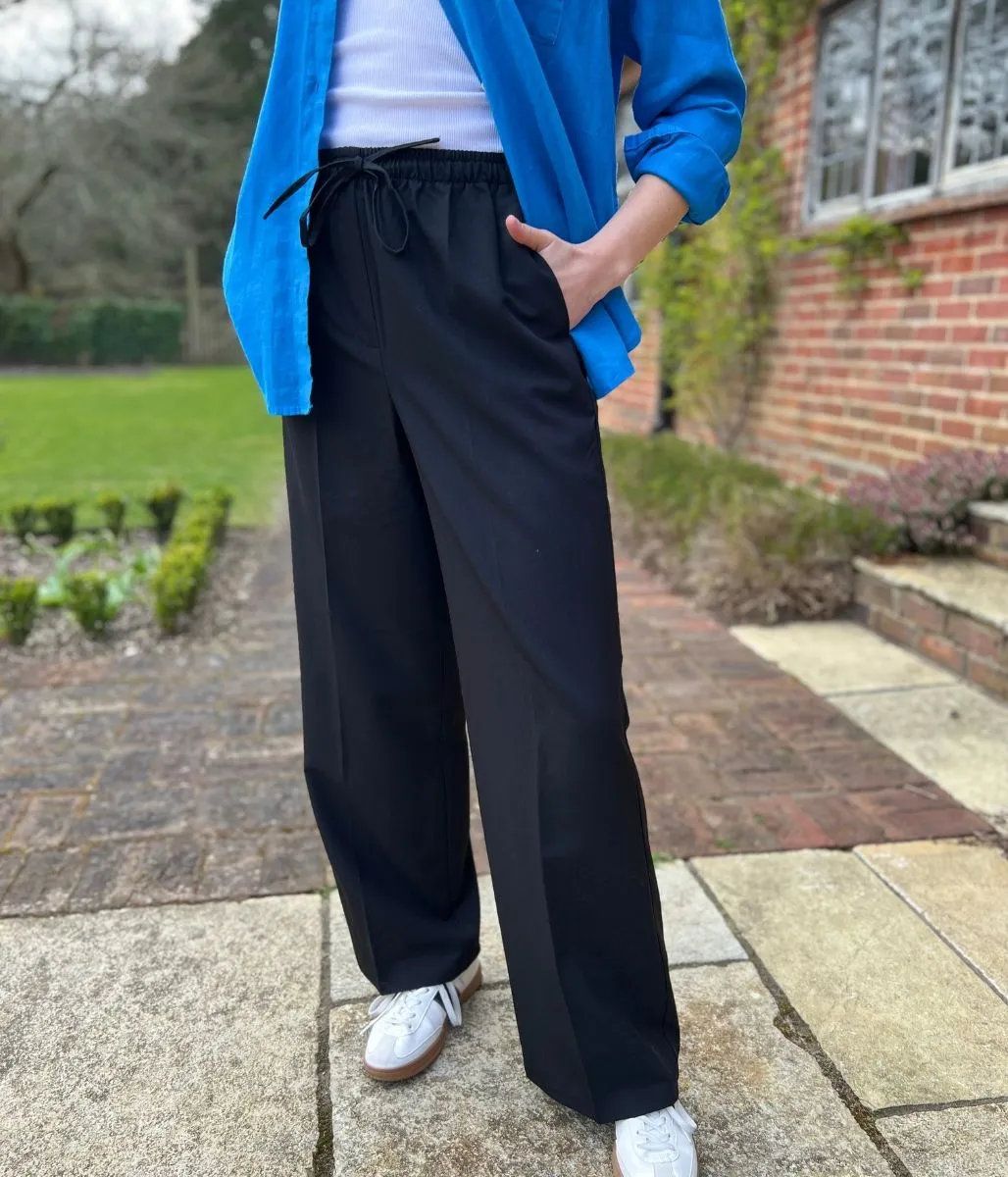 Black Stretch Waist wide leg Trousers