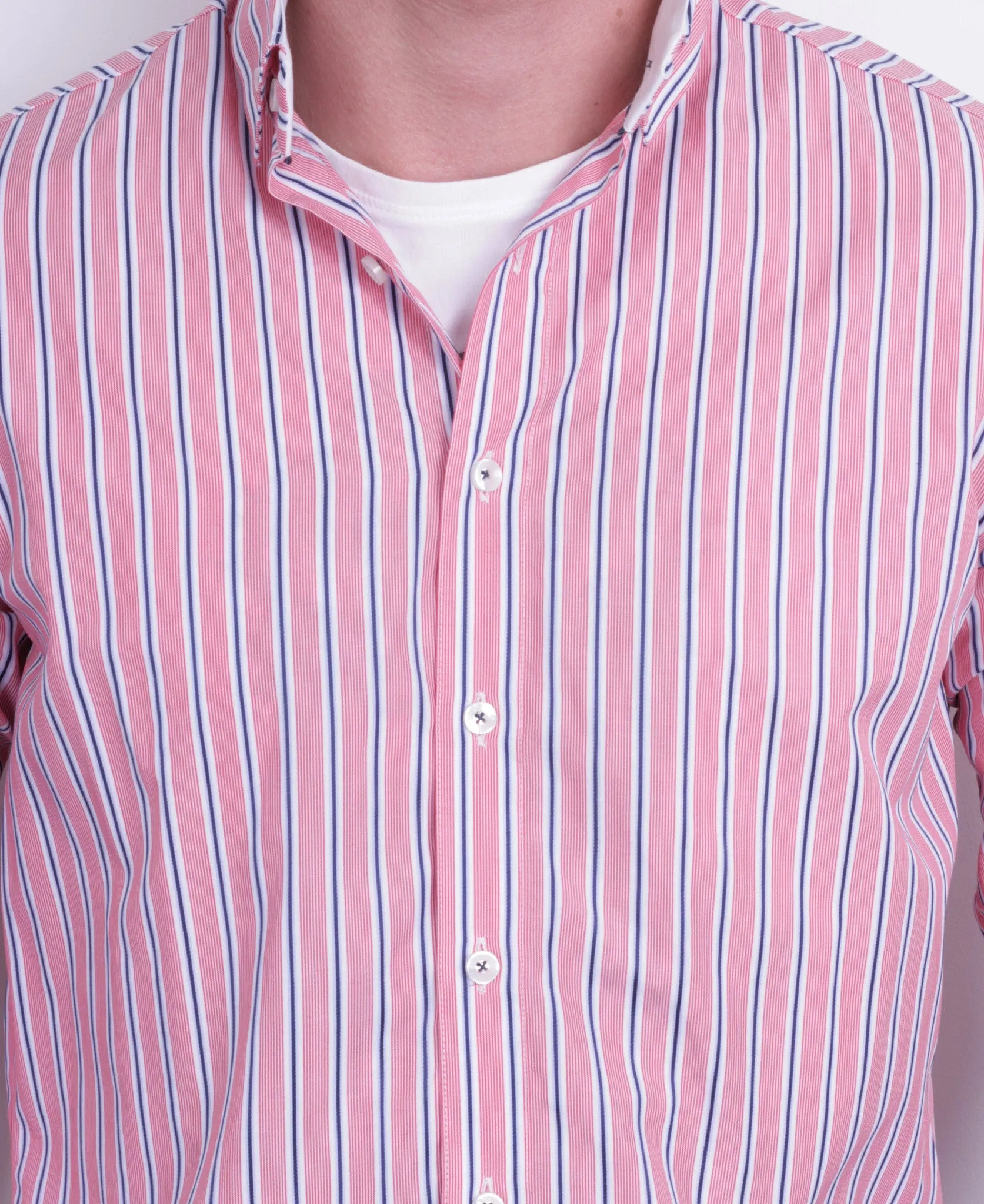 Dahlin Mens M Casual Shirt Striped Red Buttons Down Long Sleeve