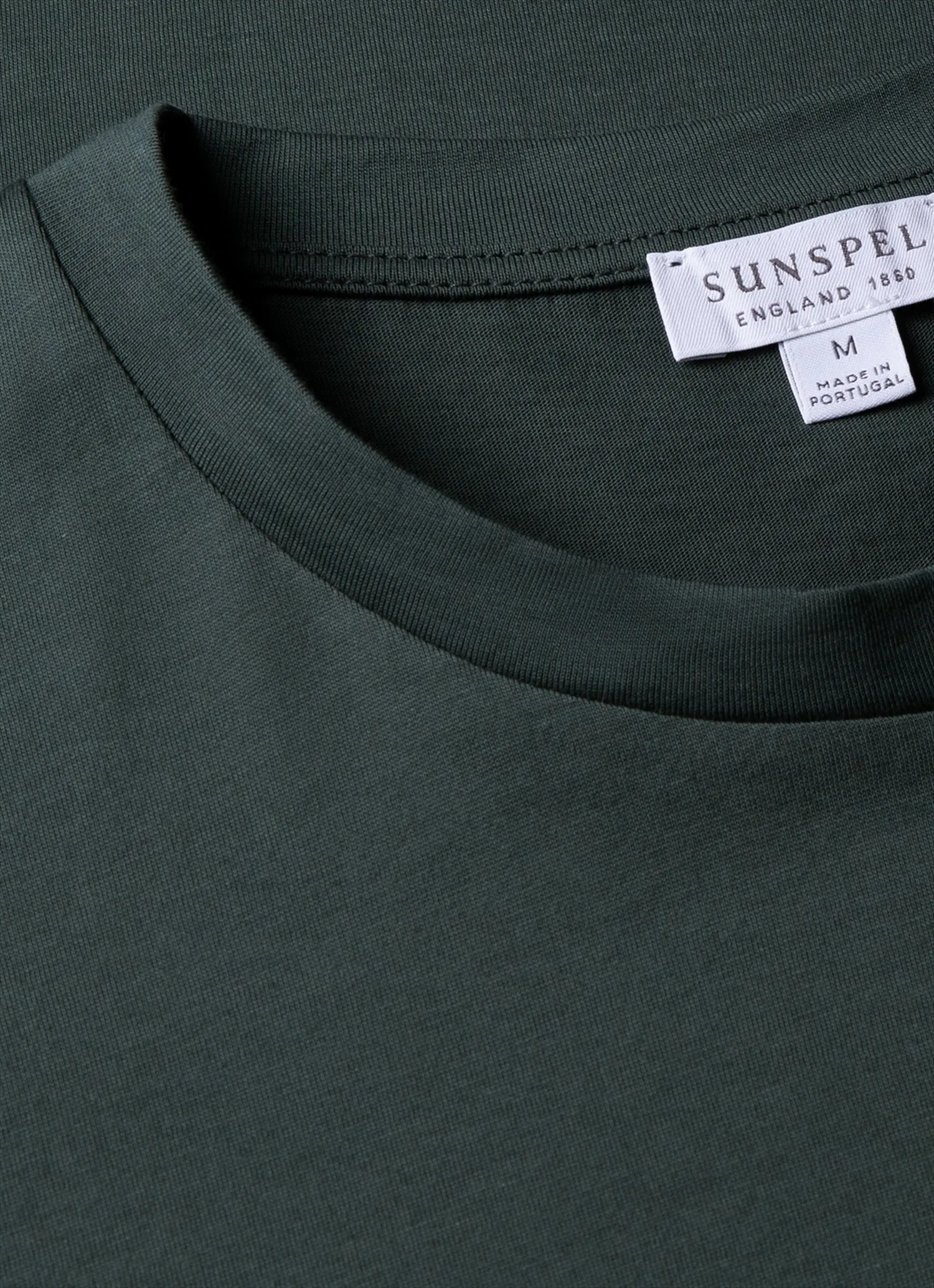 Men's Riviera Midweight T-shirt in Holly Green Sunspel