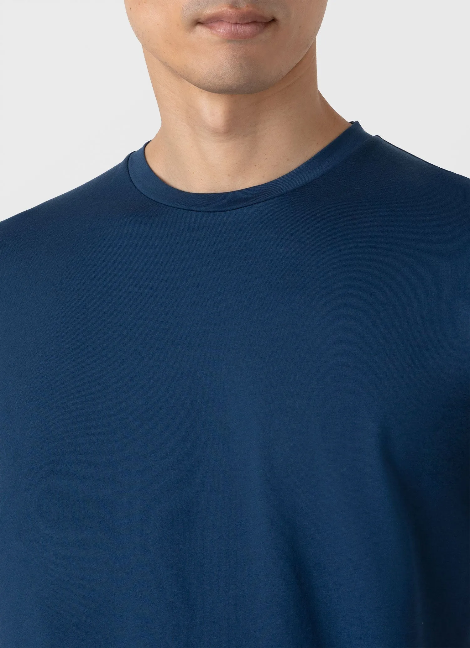 Men's Riviera Midweight T-shirt in Naval Blue Sunspel