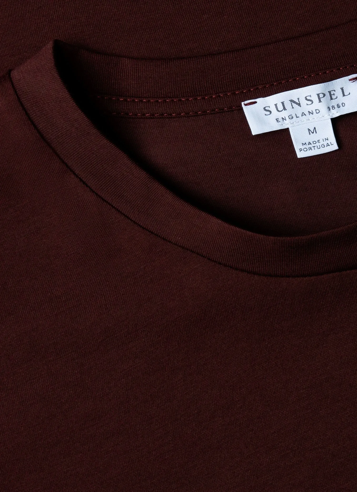 Men's Riviera Midweight T-shirt in Raisin Sunspel