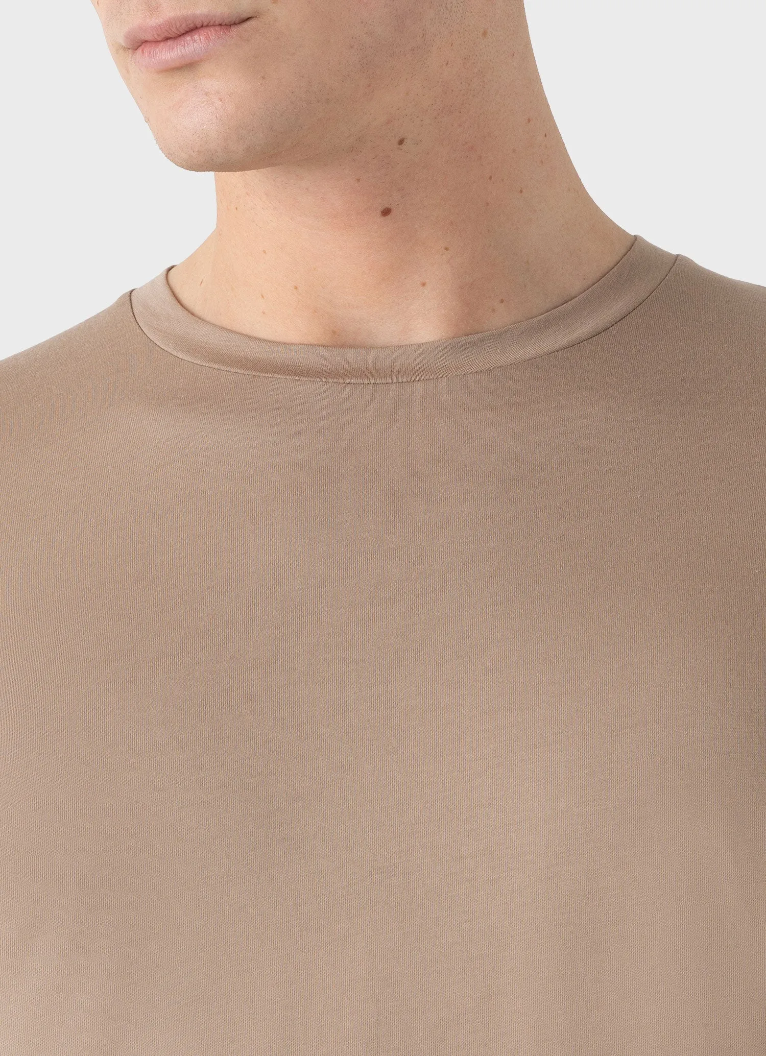 Men's Riviera Midweight T-shirt in Sandstone Sunspel