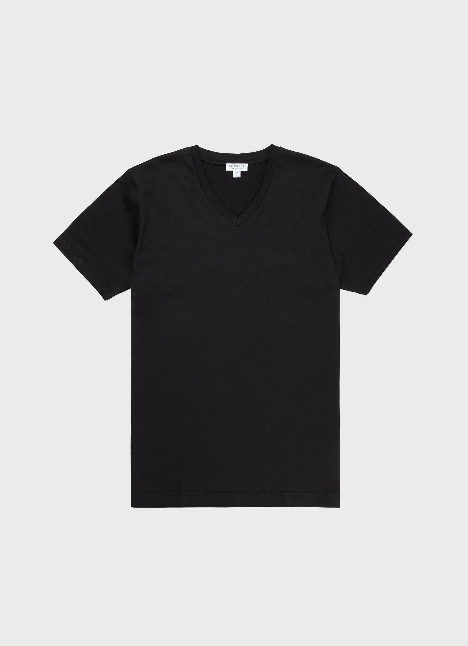 Men's Riviera V-neck T-shirt in Black Sunspel