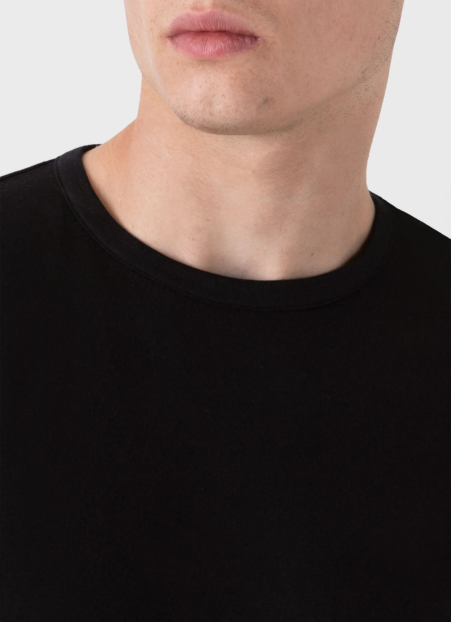 Men's Sea Island Cotton T-shirt in Black Sunspel