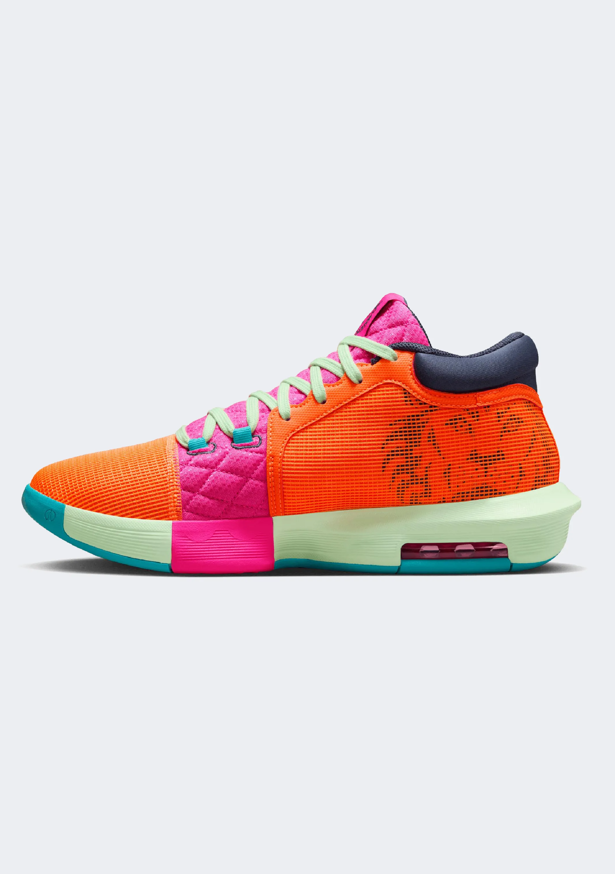 Nike Men’s LeBron Witness VIII
