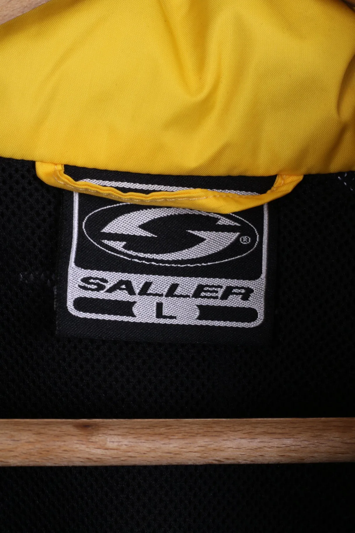 Saller Mens L Jacket Black Nylon Waterproof Hidden Hood Lightweight Training Top