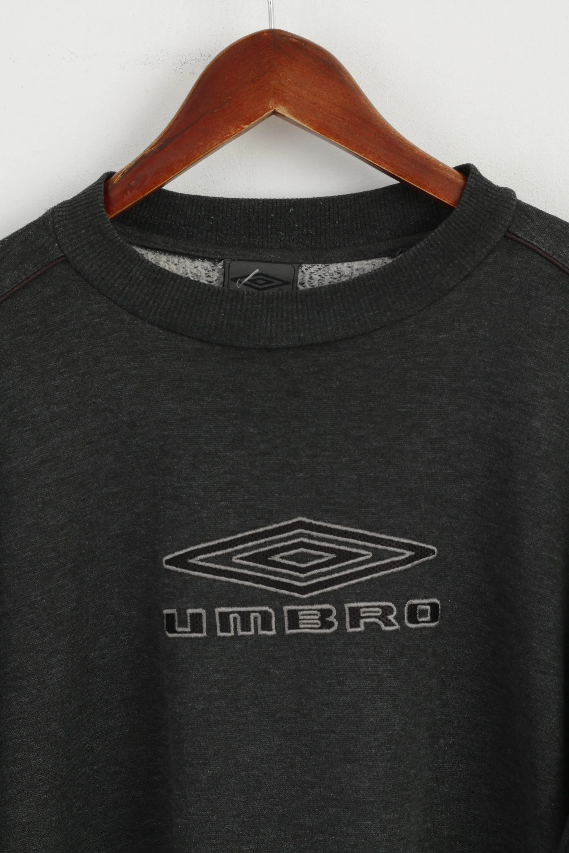 Umbro Men M Sweatshirt Dark Grey Cotton Retro Crew Neck Sport Logo Top