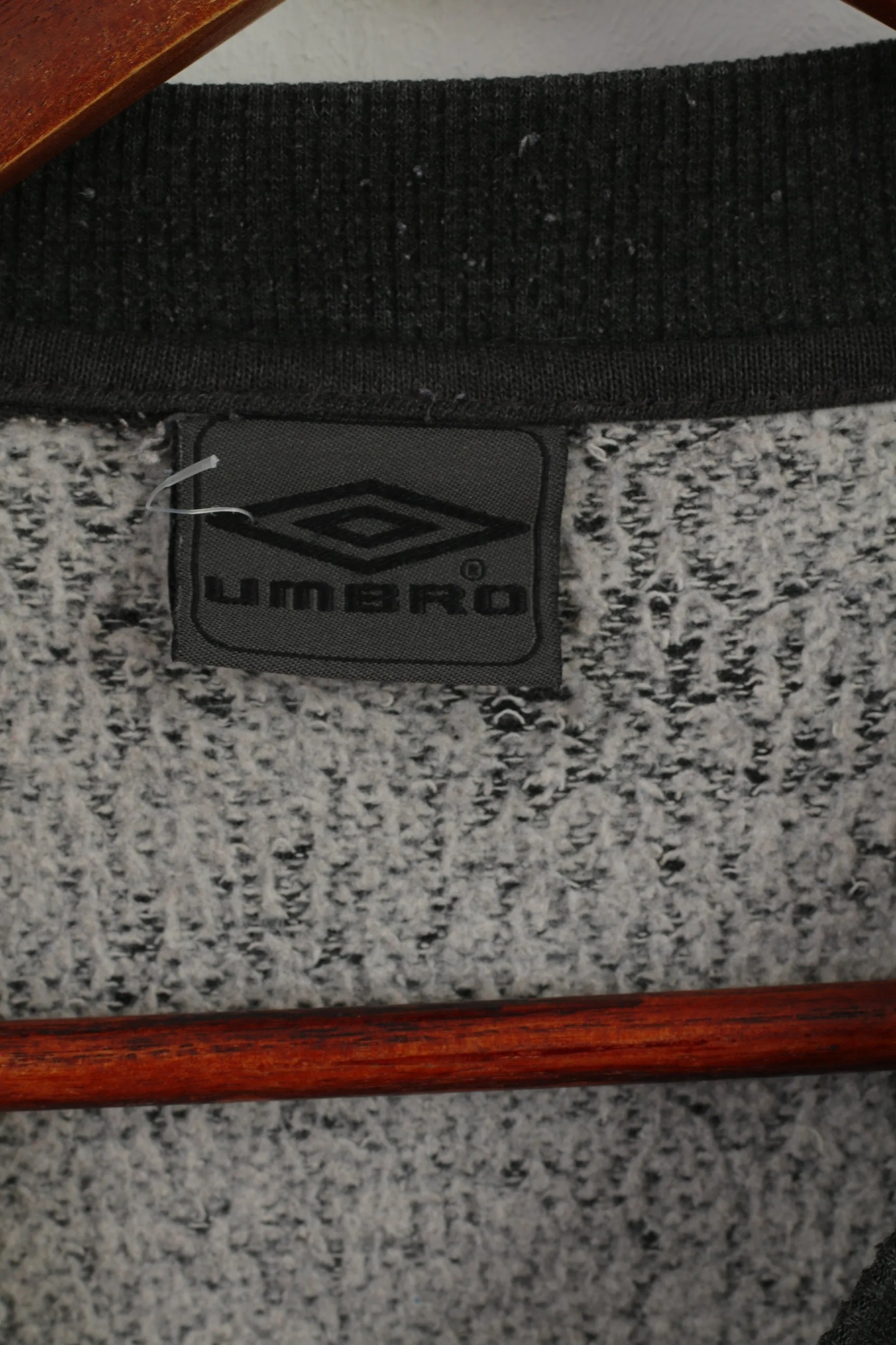 Umbro Men M Sweatshirt Dark Grey Cotton Retro Crew Neck Sport Logo Top